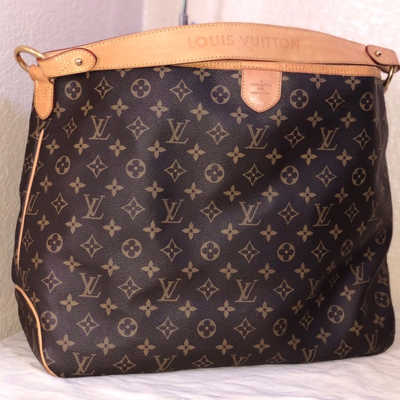 Louis Vuitton Handbags - 😍Louis Vuitton delightful hobo mm